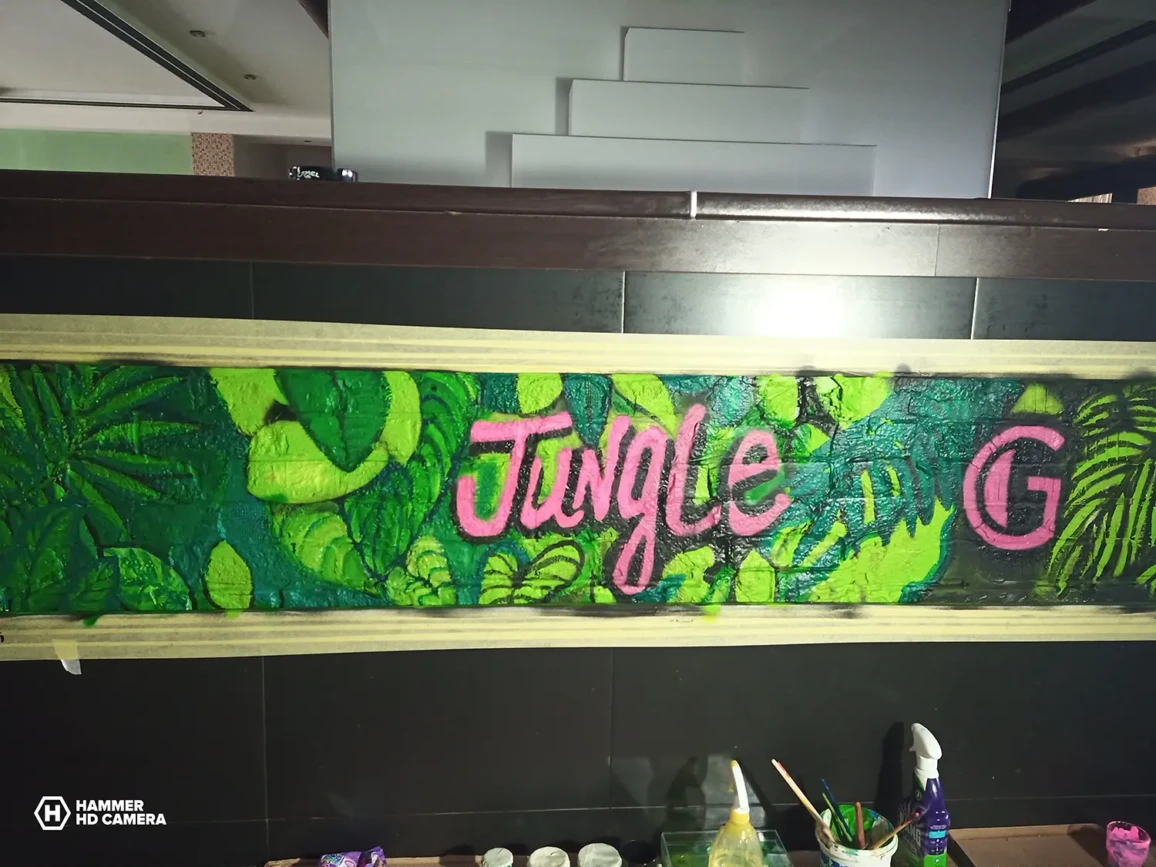 Malba na stenu Bar Jungle G 16