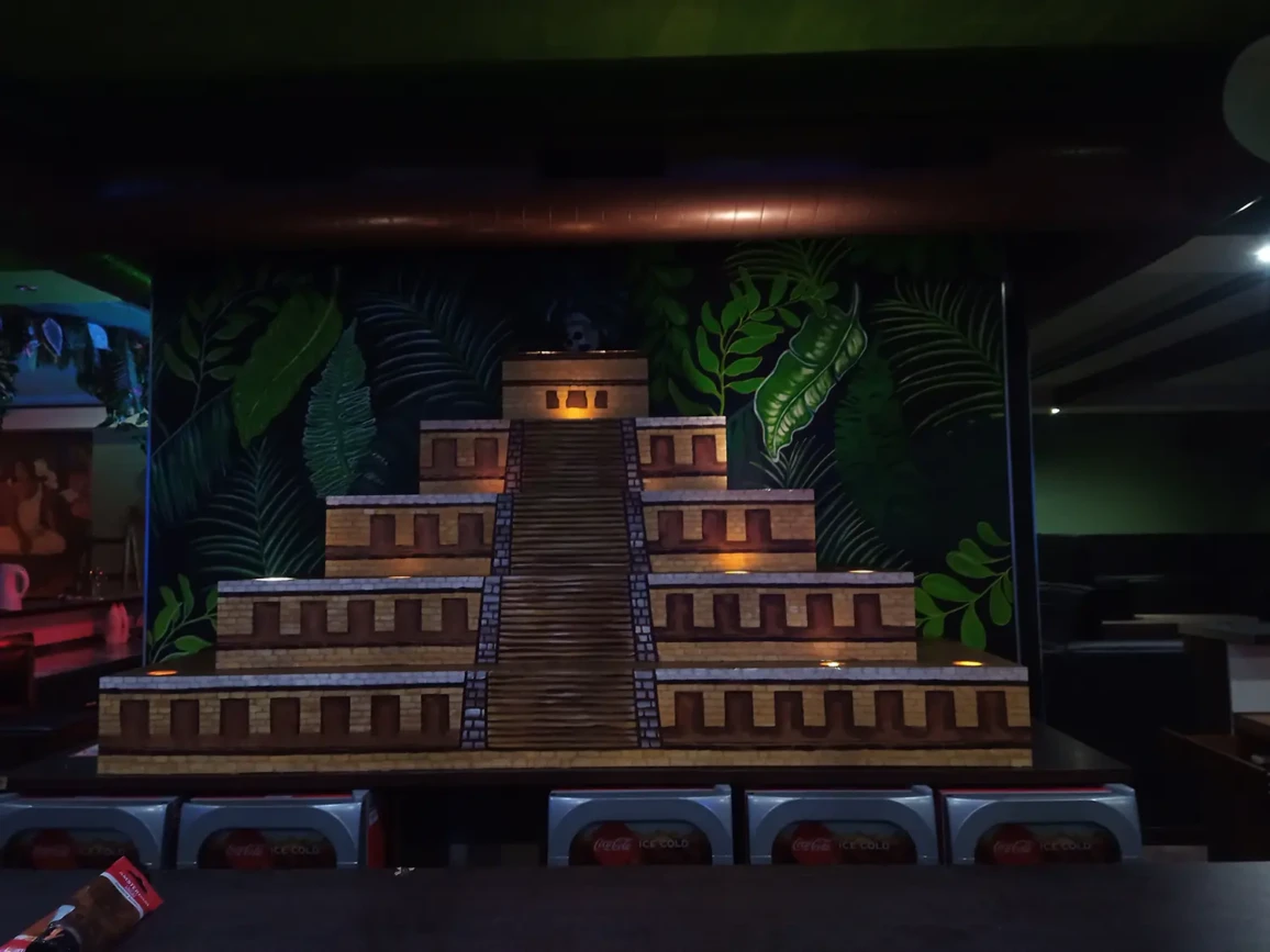 Malba na stenu Bar Jungle G 39