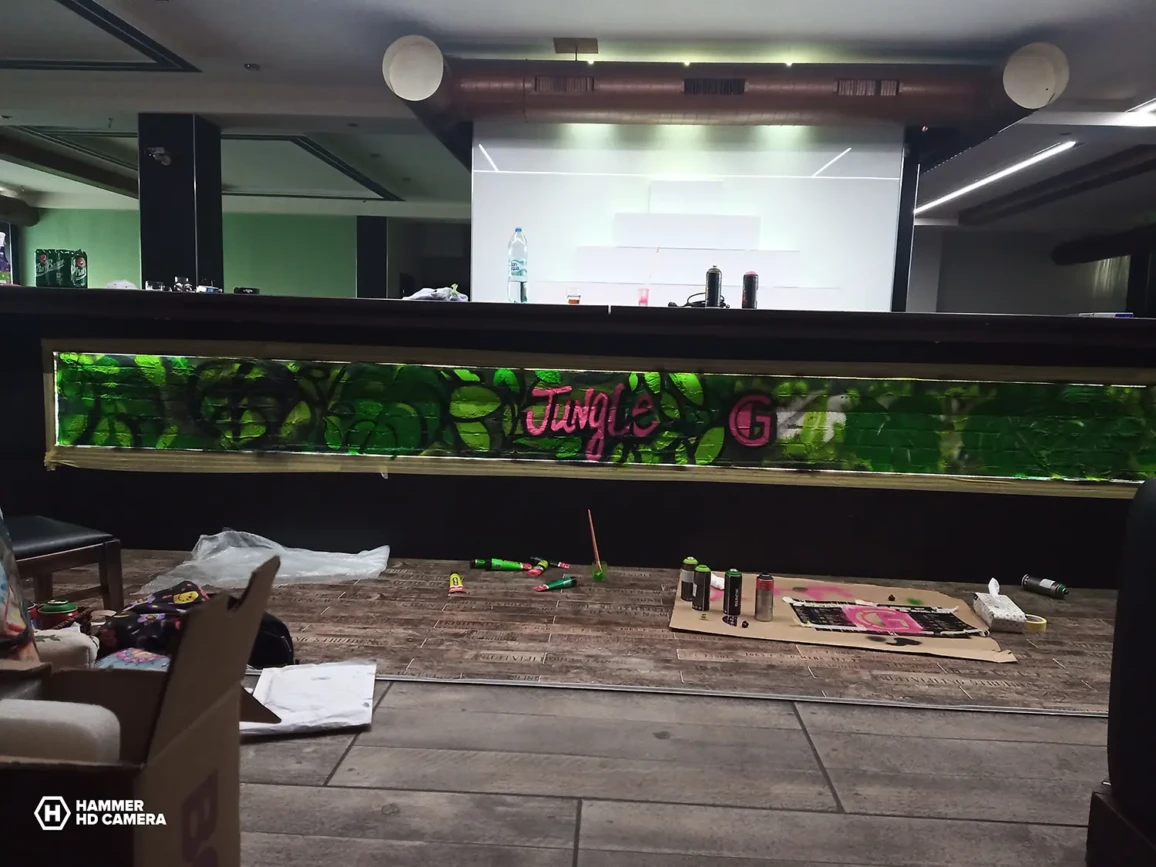 Malba na stenu Bar Jungle G 7