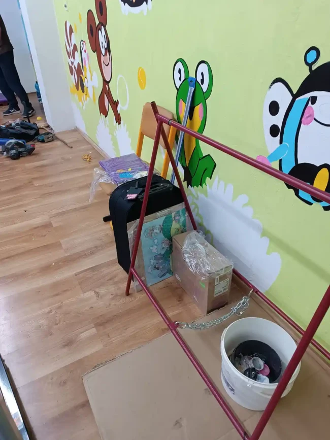 Malba na stenu Detske centrum U huncuta 11