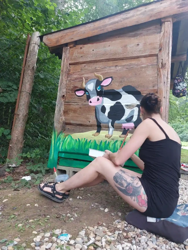 Malba na stenu Drevena budka na ranci 1
