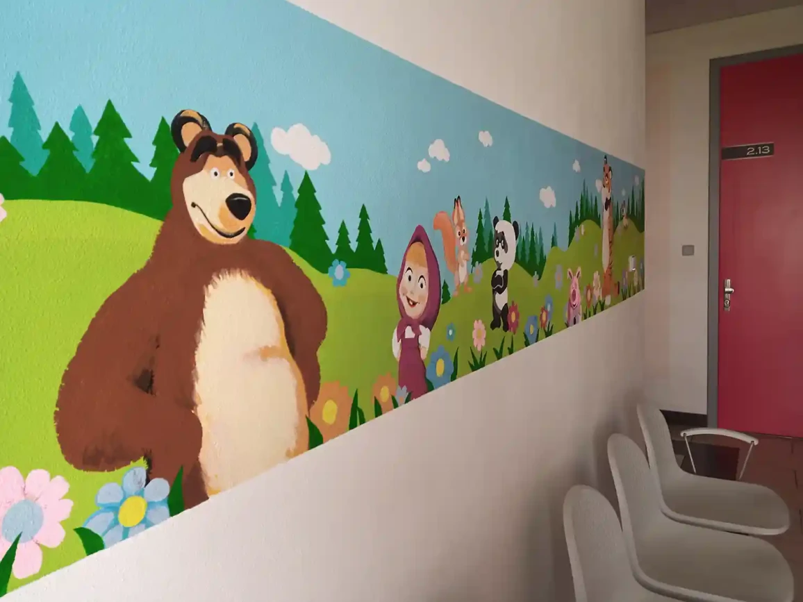 Malba na stenu Pediatria v Humennom 13