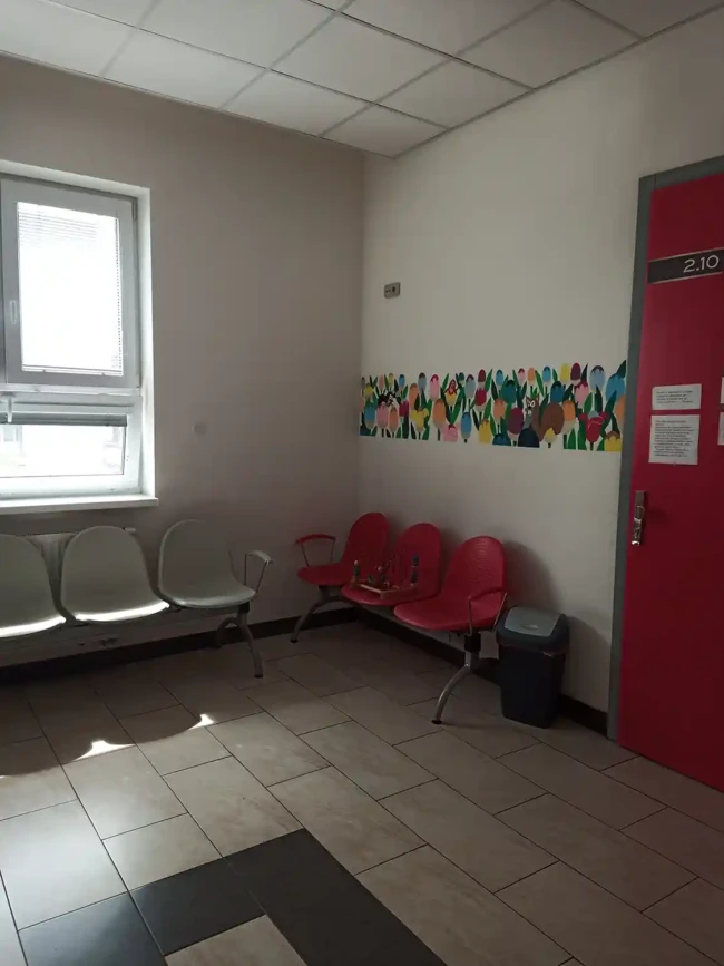 Malba na stenu Pediatria v Humennom 22