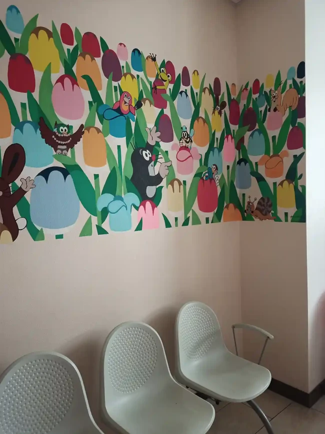 Malba na stenu Pediatria v Humennom 23