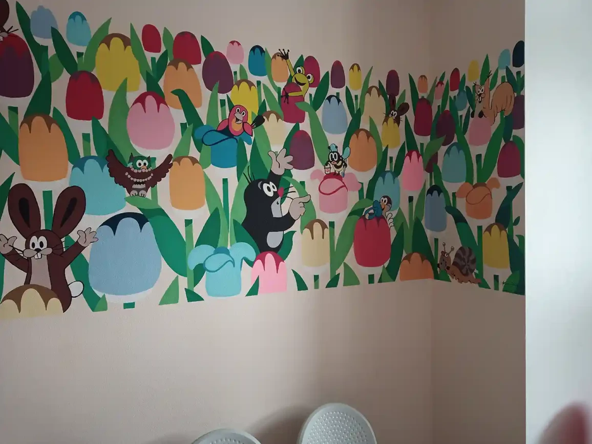 Malba na stenu Pediatria v Humennom 4