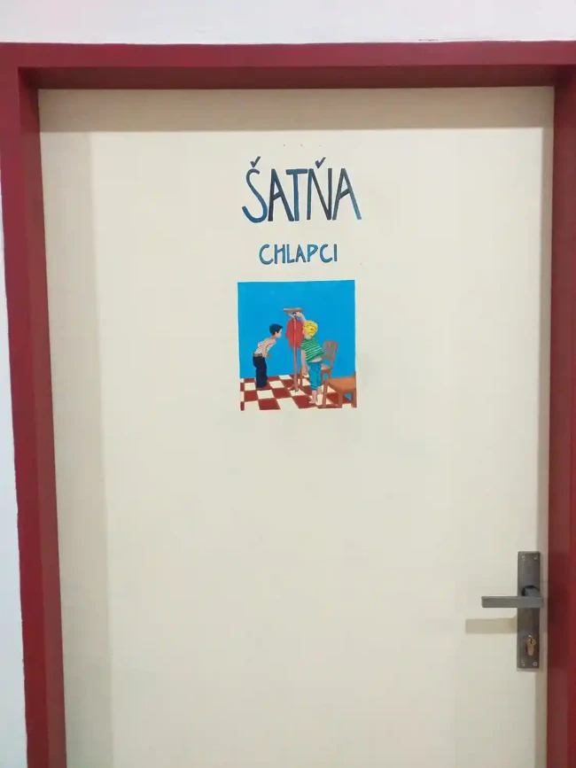 Malba na stenu Tanecna skola Merlin 1
