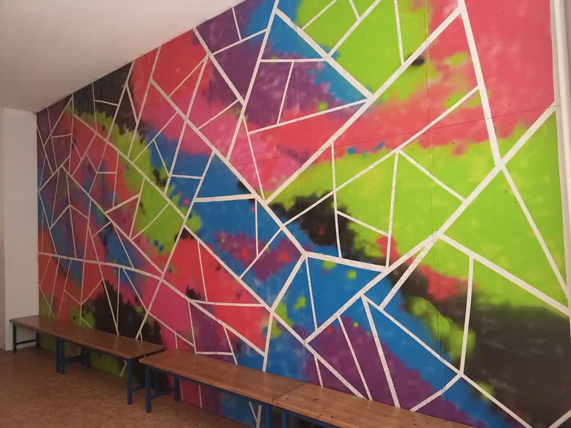 Malba na stenu Tanecna skola Merlin 8